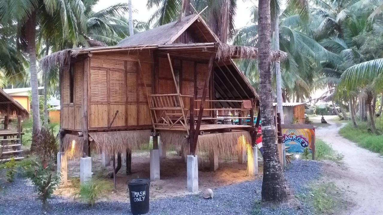 Seacroft Bamboo Village Hinkong Екстер'єр фото